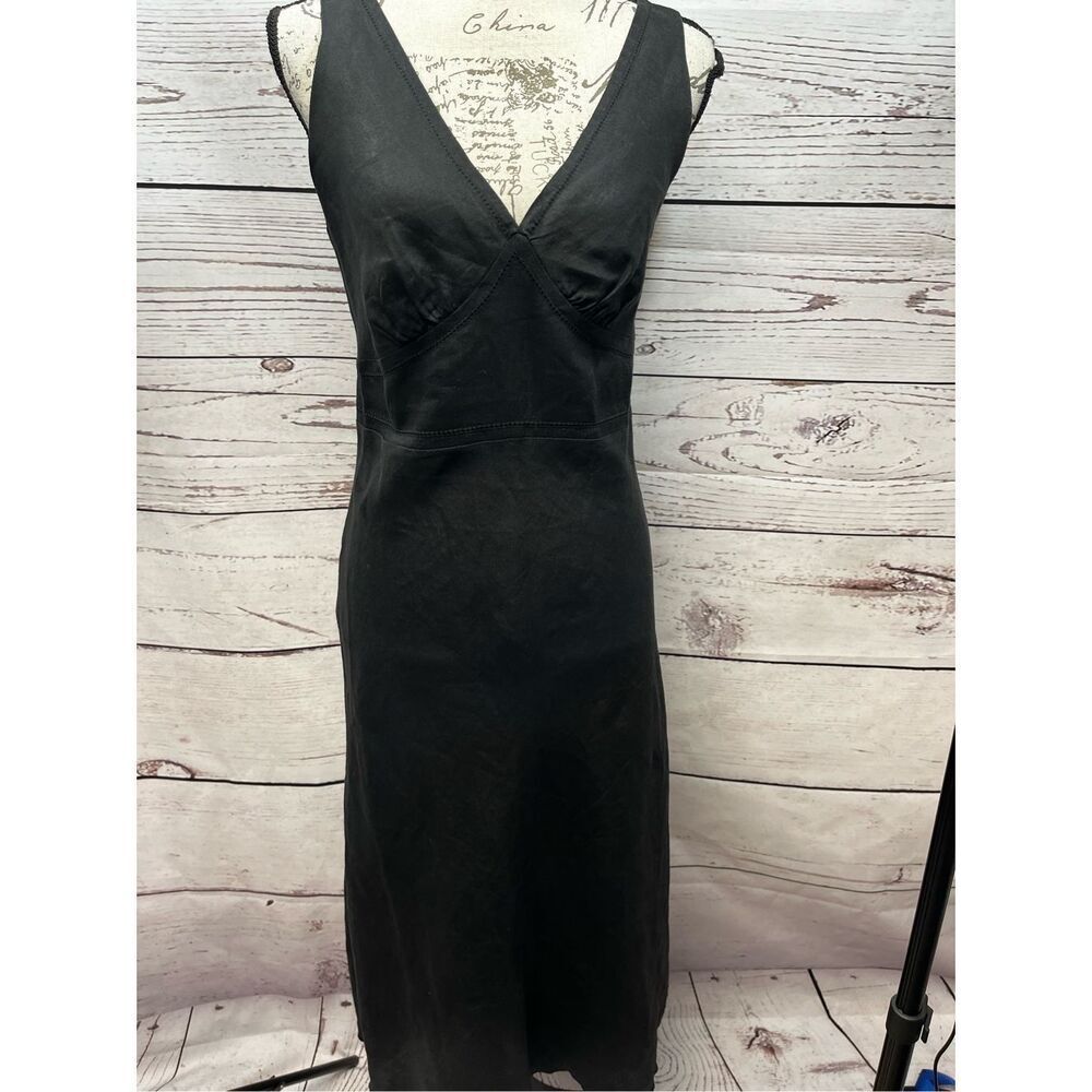 Basque size 10 black sleeveless dress with side zipper -‎ 3135